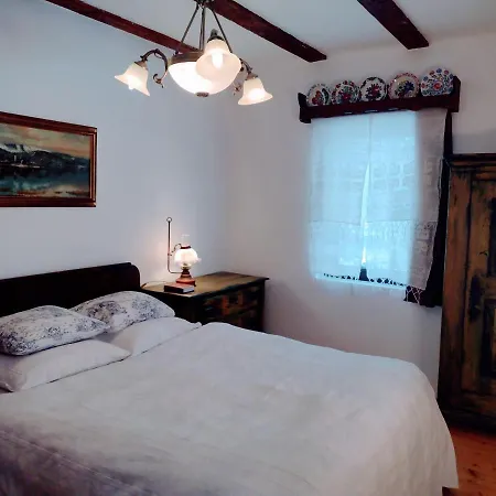 シャレー Apartvilla Serbota *