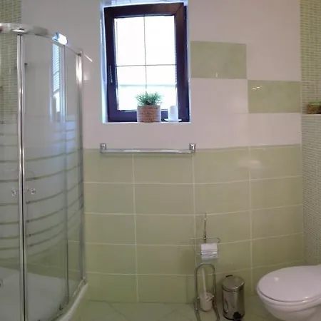 シャレー Apartvilla Serbota ポルンバク・デ・スス